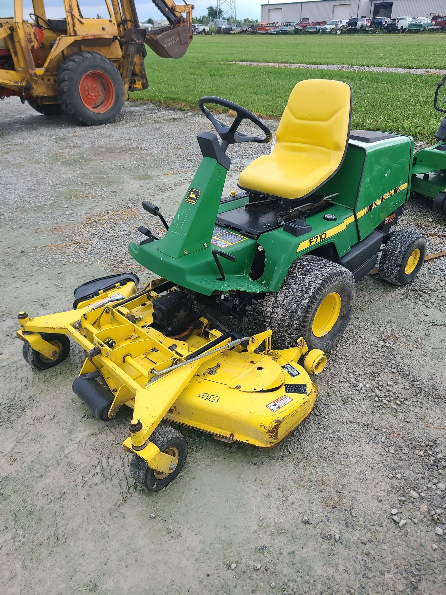 Main image John Deere F710