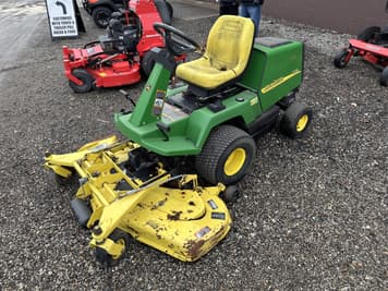 Main image John Deere F725