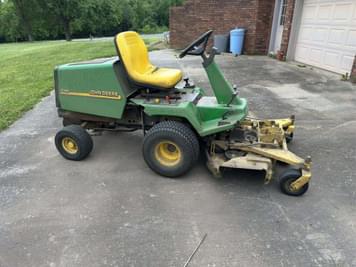 Main image John Deere F725
