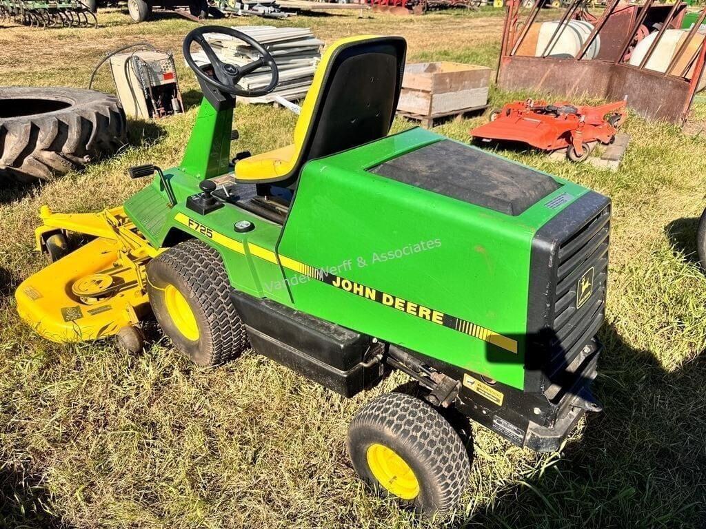 Image of John Deere F725 Primary image