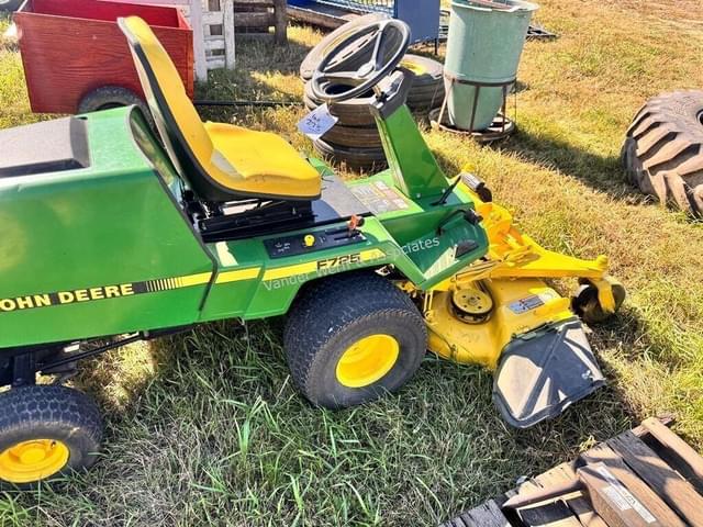 Image of John Deere F725 equipment image 2
