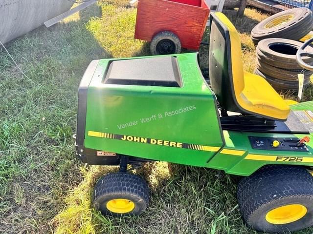 Image of John Deere F725 equipment image 3