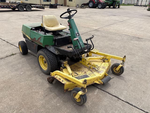 Image of John Deere F910 equipment image 1