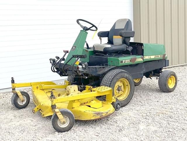 Image of John Deere F911 equipment image 1