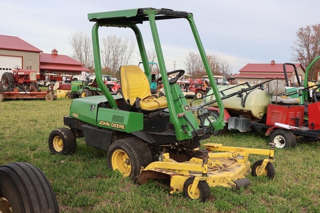 Image of John Deere F925 Image 1