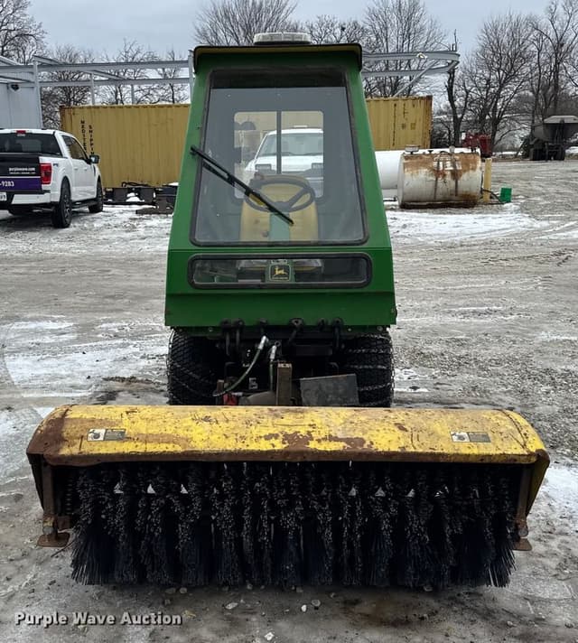 Image of John Deere F932 equipment image 1