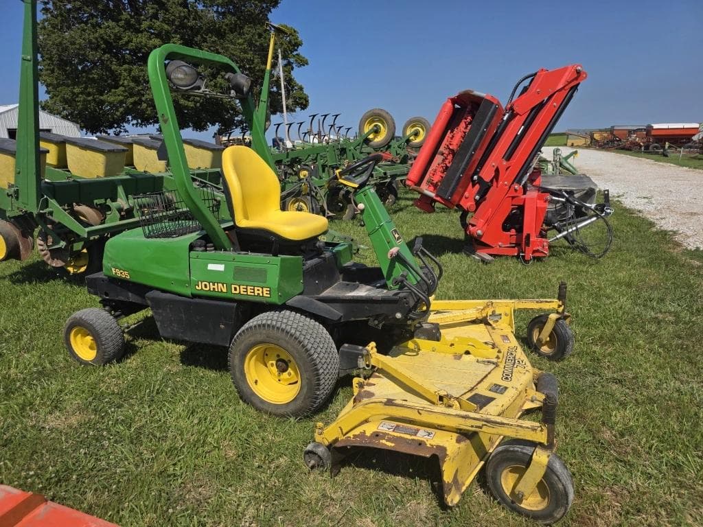 Image of John Deere F935 Primary image