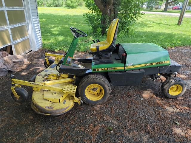 Image of John Deere F935 equipment image 1