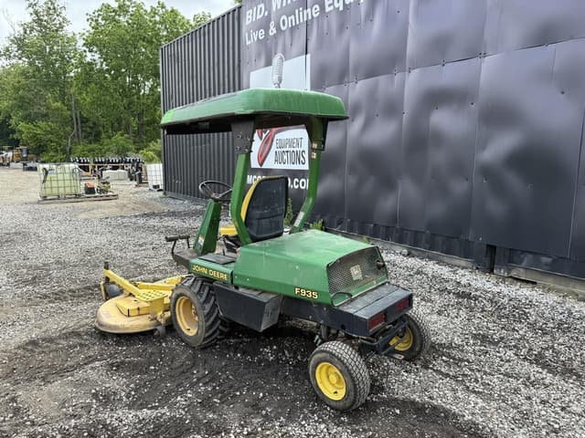 Image of John Deere F935 equipment image 1