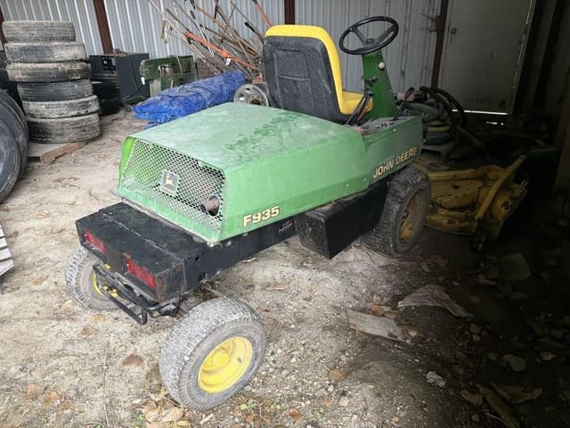 Image of John Deere F935 equipment image 2