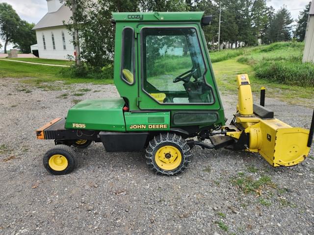 Image of John Deere F935 equipment image 2