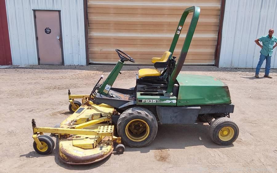 Image of John Deere F935 Primary Image