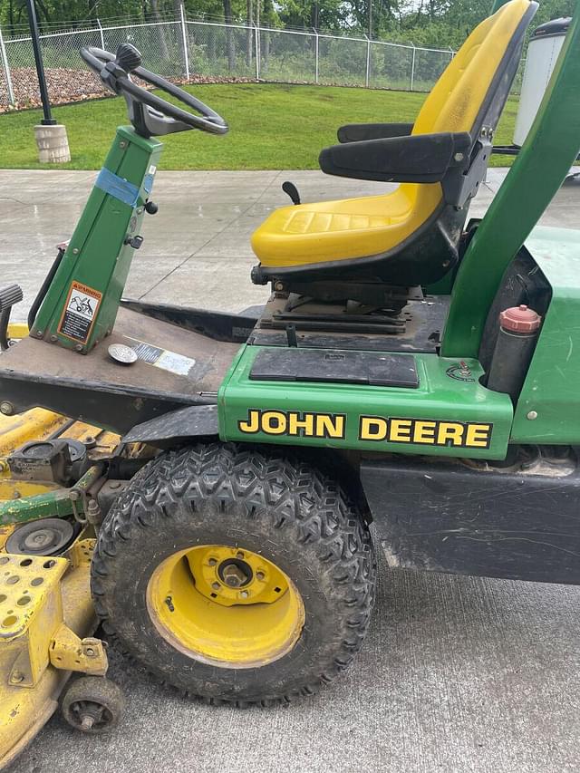 Image of John Deere F935 equipment image 1