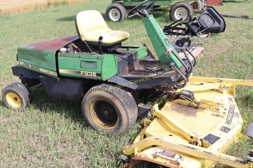 Image of John Deere F935 Primary image