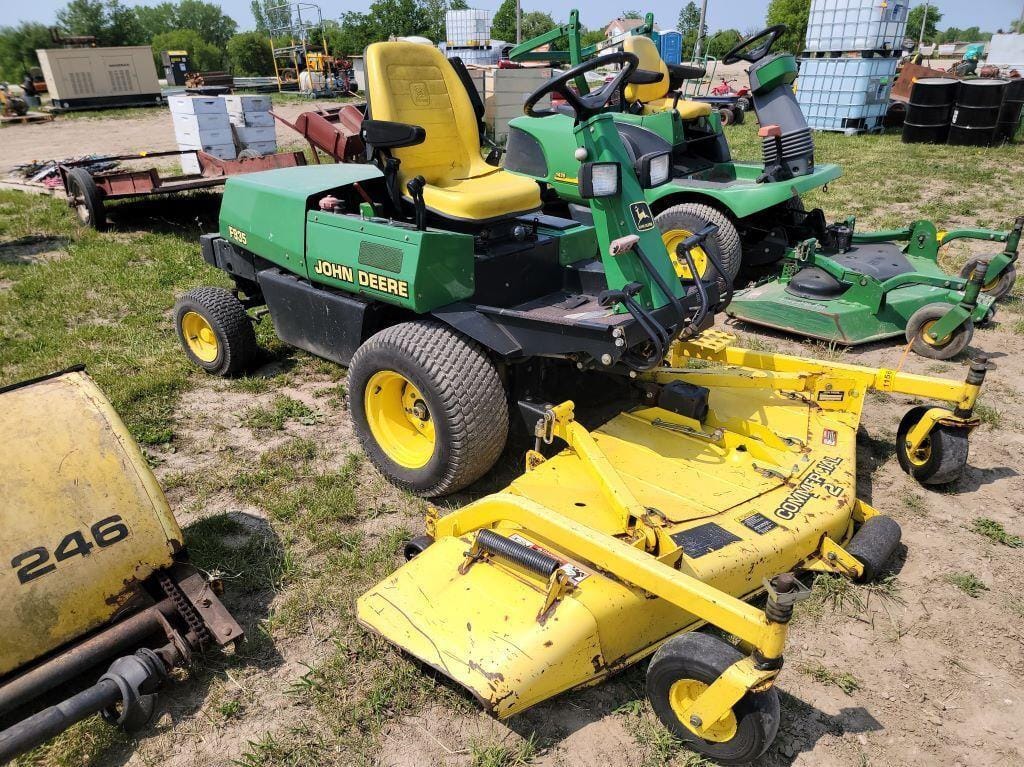 Main image John Deere F935