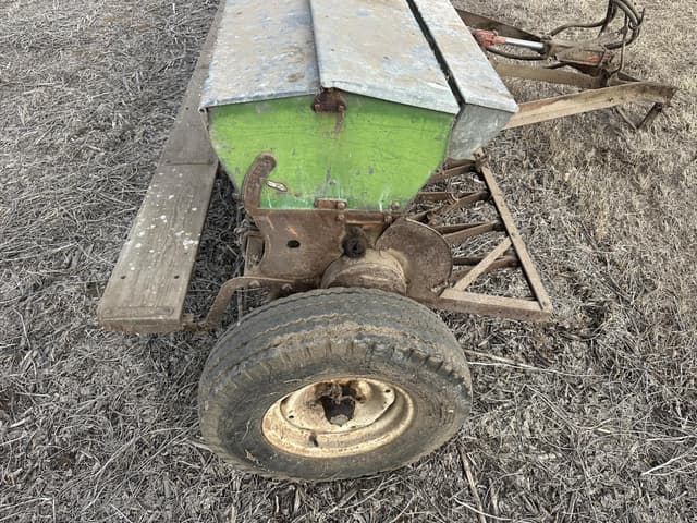 Image of John Deere FB equipment image 4