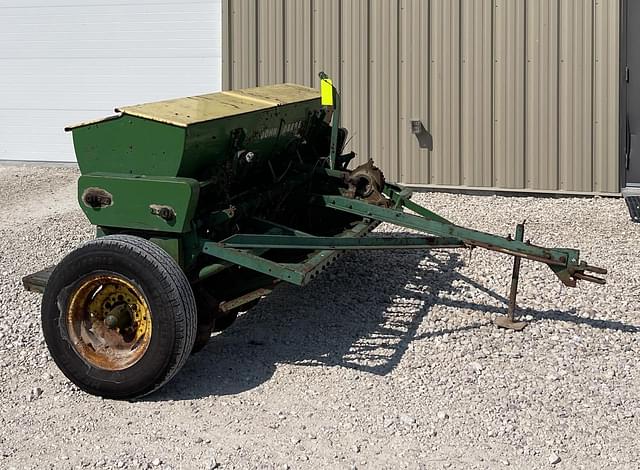 Image of John Deere FB-B equipment image 1