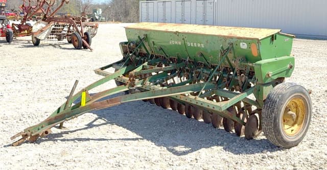 Image of John Deere FB-B equipment image 1