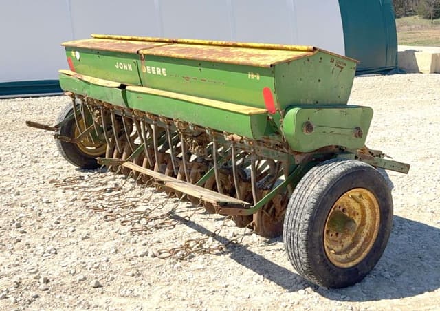 Image of John Deere FB-B equipment image 4