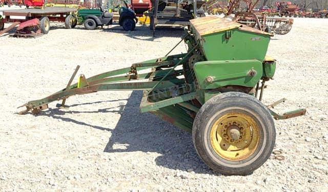 Image of John Deere FB-B equipment image 3