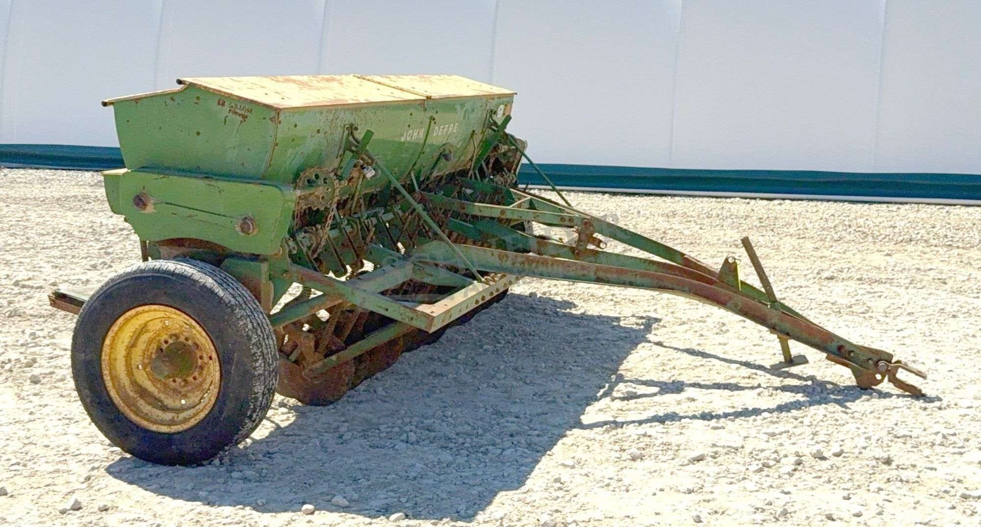 John Deere FB-B Equipment Image0