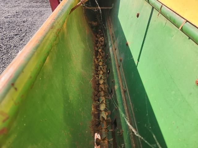 Image of John Deere FB-B equipment image 4