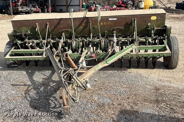 Image of John Deere FB-B equipment image 1