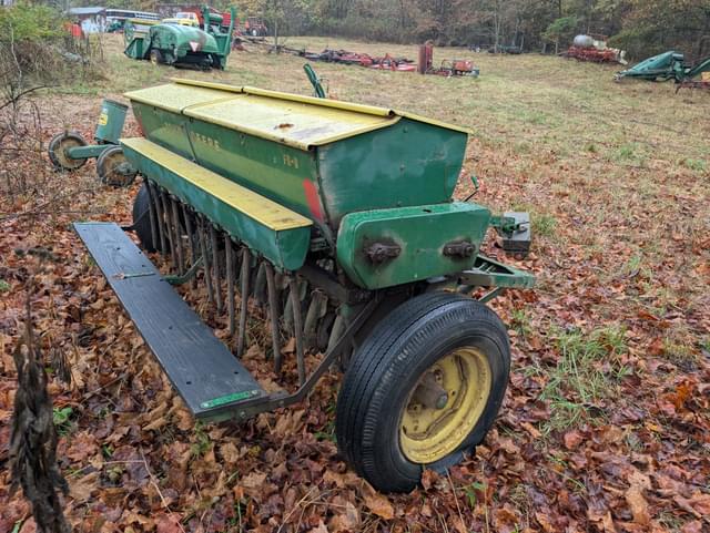 Image of John Deere FB-B equipment image 2