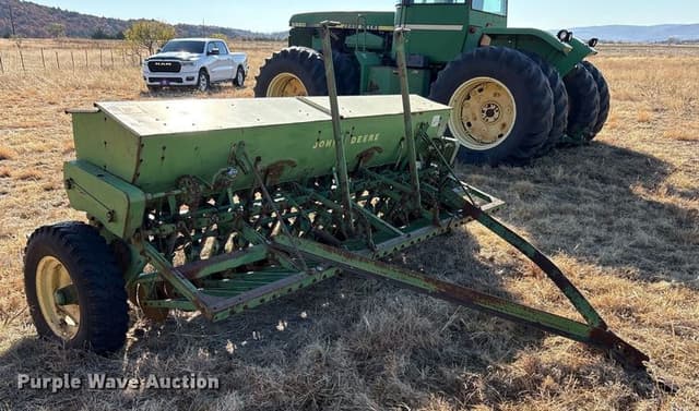 Image of John Deere FB157B equipment image 1