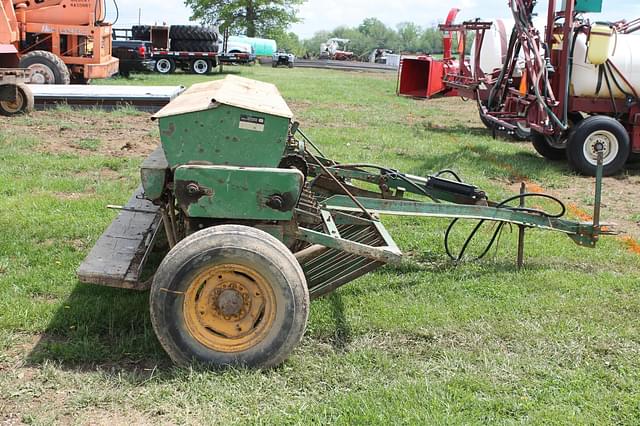 Image of John Deere FB-B equipment image 4