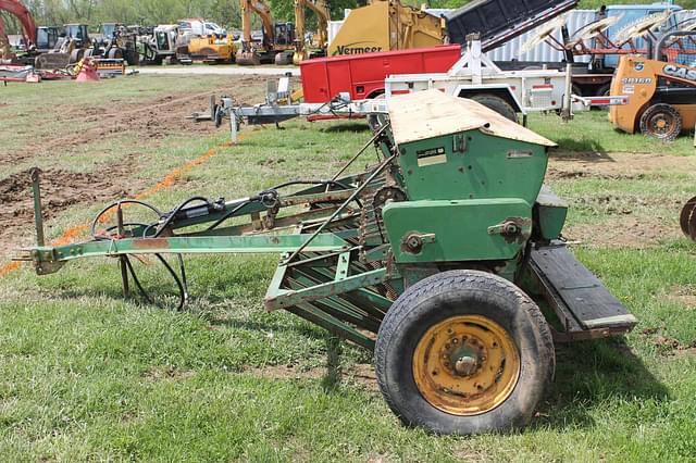 Image of John Deere FB-B equipment image 1