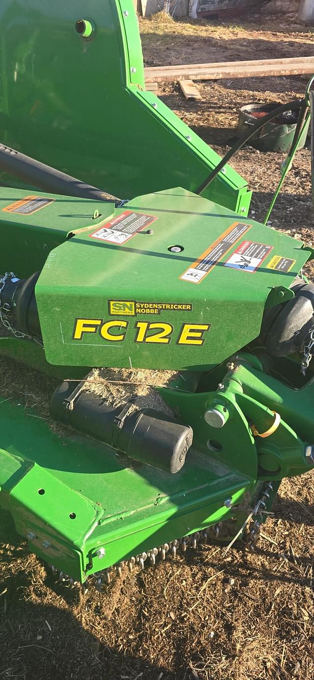 Image of John Deere FC12E equipment image 3