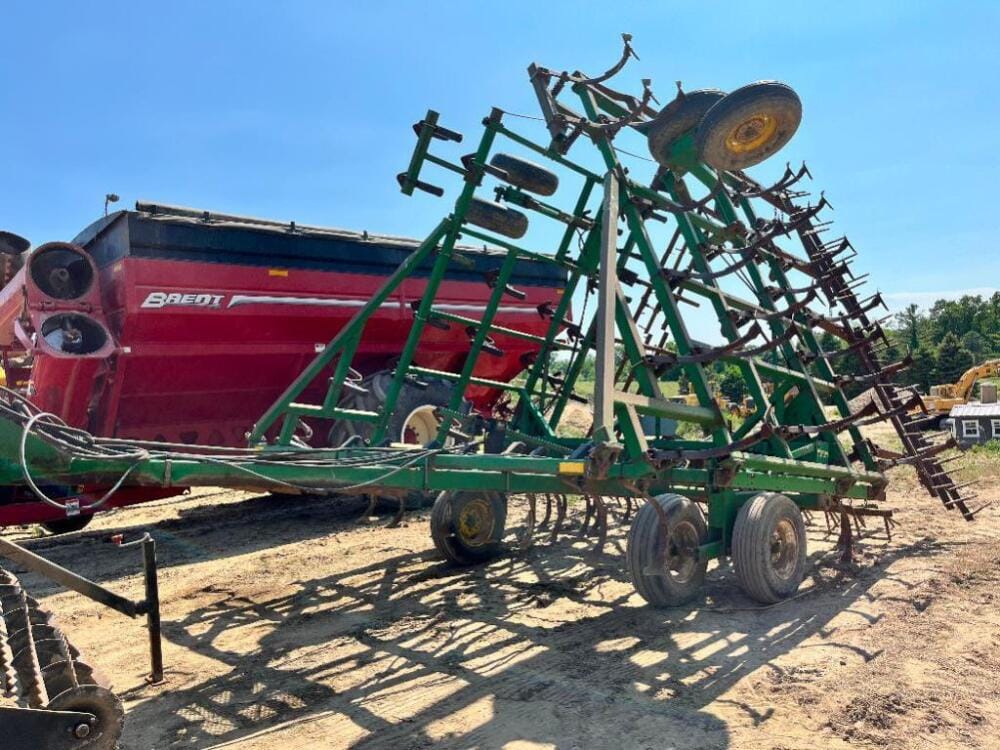 Main image John Deere Undetermined