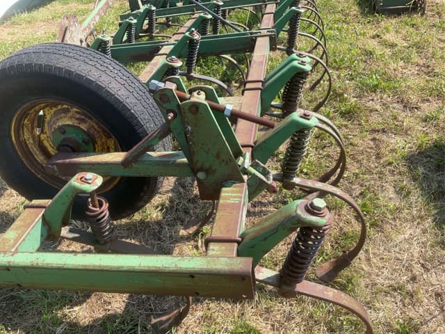 Image of John Deere 3076 equipment image 4