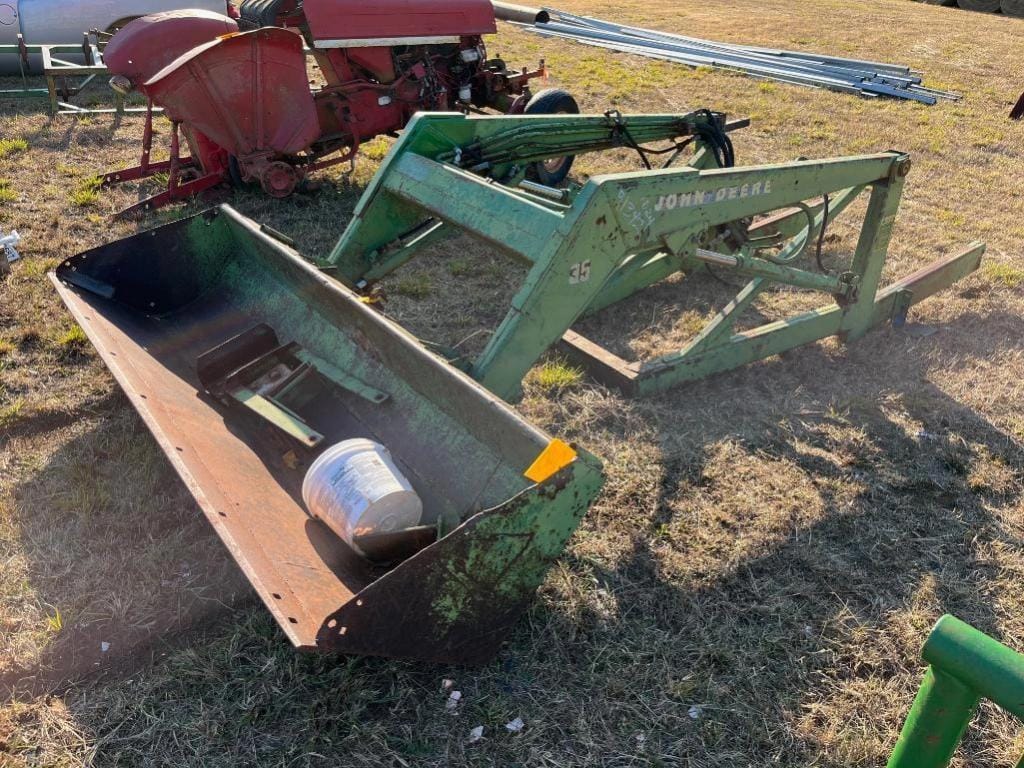 John Deere 35 Equipment Image0