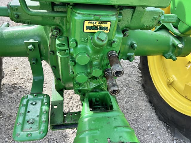 Image of John Deere G equipment image 4