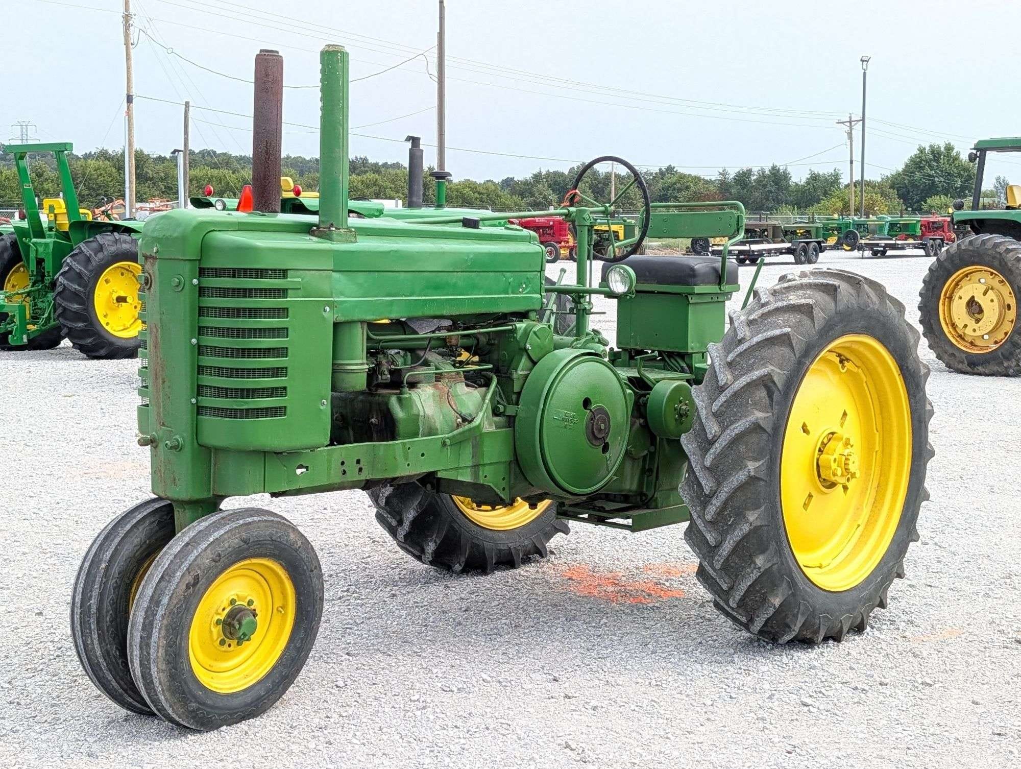 John Deere G Equipment Image0