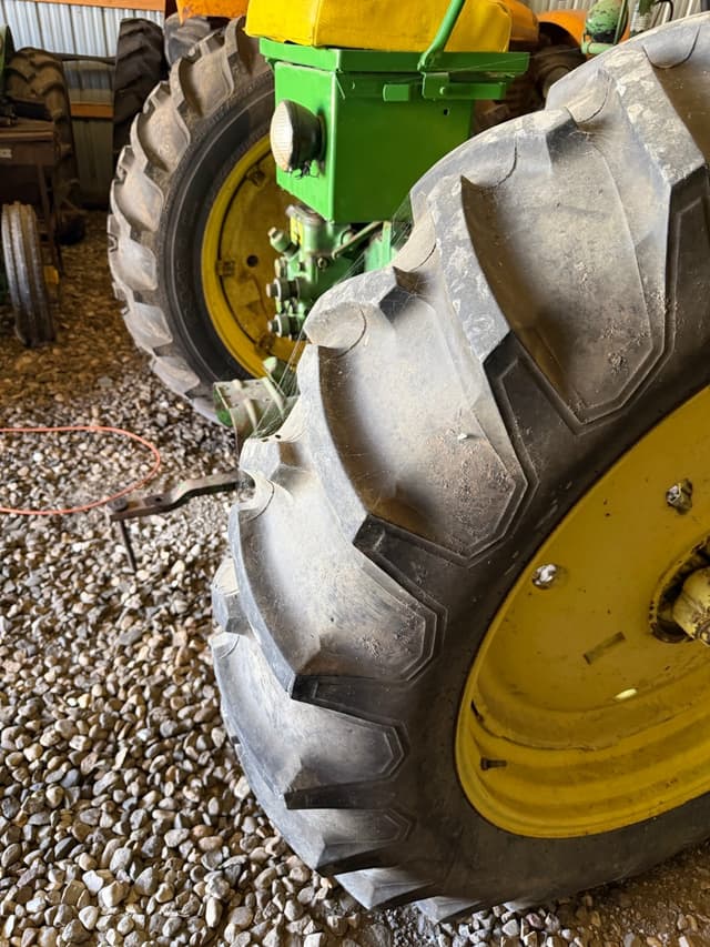 Image of John Deere G equipment image 4