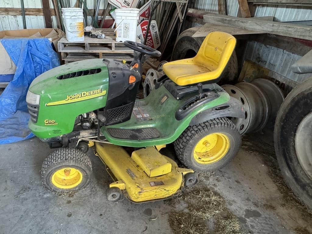 Image of John Deere G110 Primary image