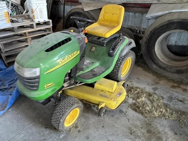 Image of John Deere G110 equipment image 1