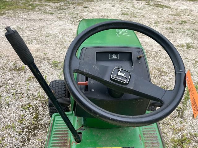Image of John Deere 160 equipment image 4
