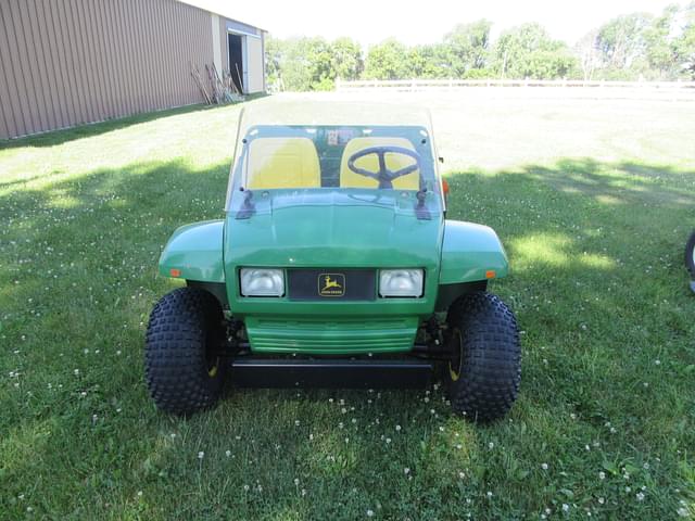 Image of John Deere Gator 4X2 equipment image 1