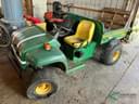 John Deere Gator 4X2 Image