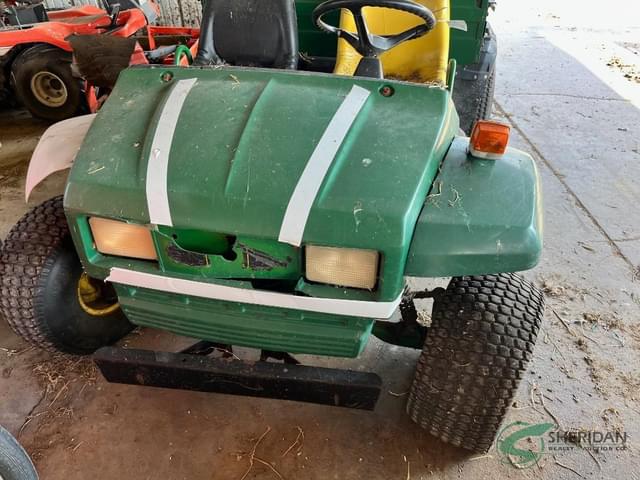 Image of John Deere Gator 4X2 equipment image 2