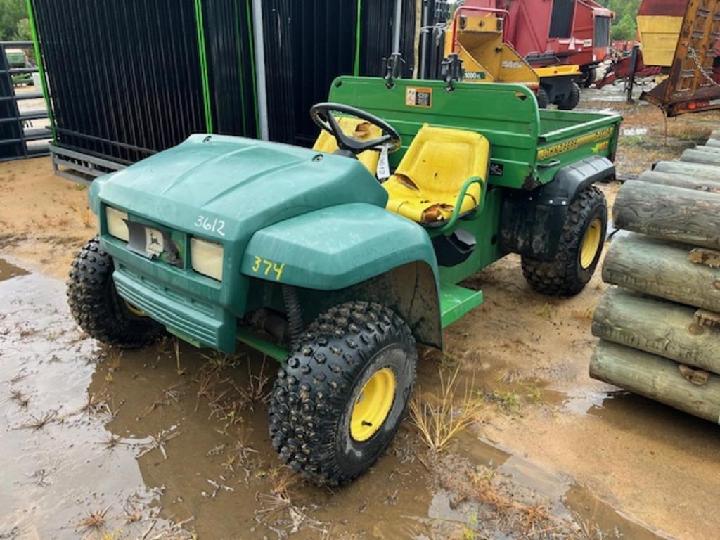 Image of John Deere Gator 4X2 Image 0