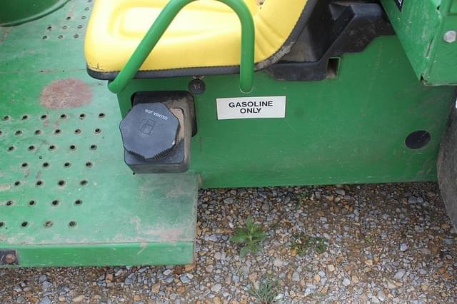 Image of John Deere Gator 4X2 equipment image 2