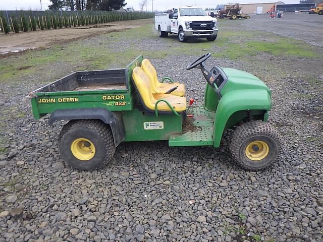 Image of John Deere Gator equipment image 2