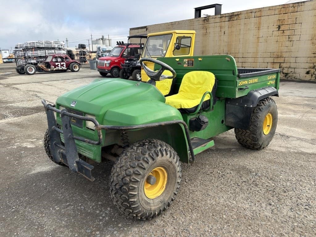 John Deere Gator TX 4x2 Equipment Image0