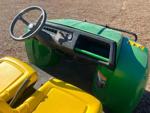 Image of John Deere Gator 4X2 equipment image 4