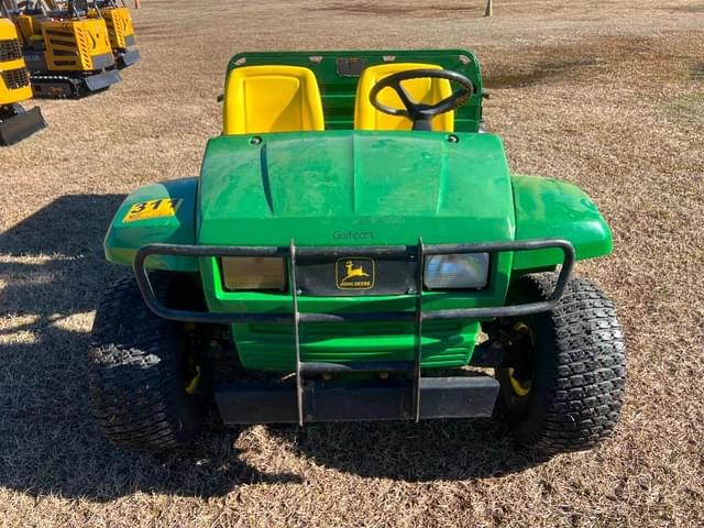 Image of John Deere Gator 4X2 equipment image 1